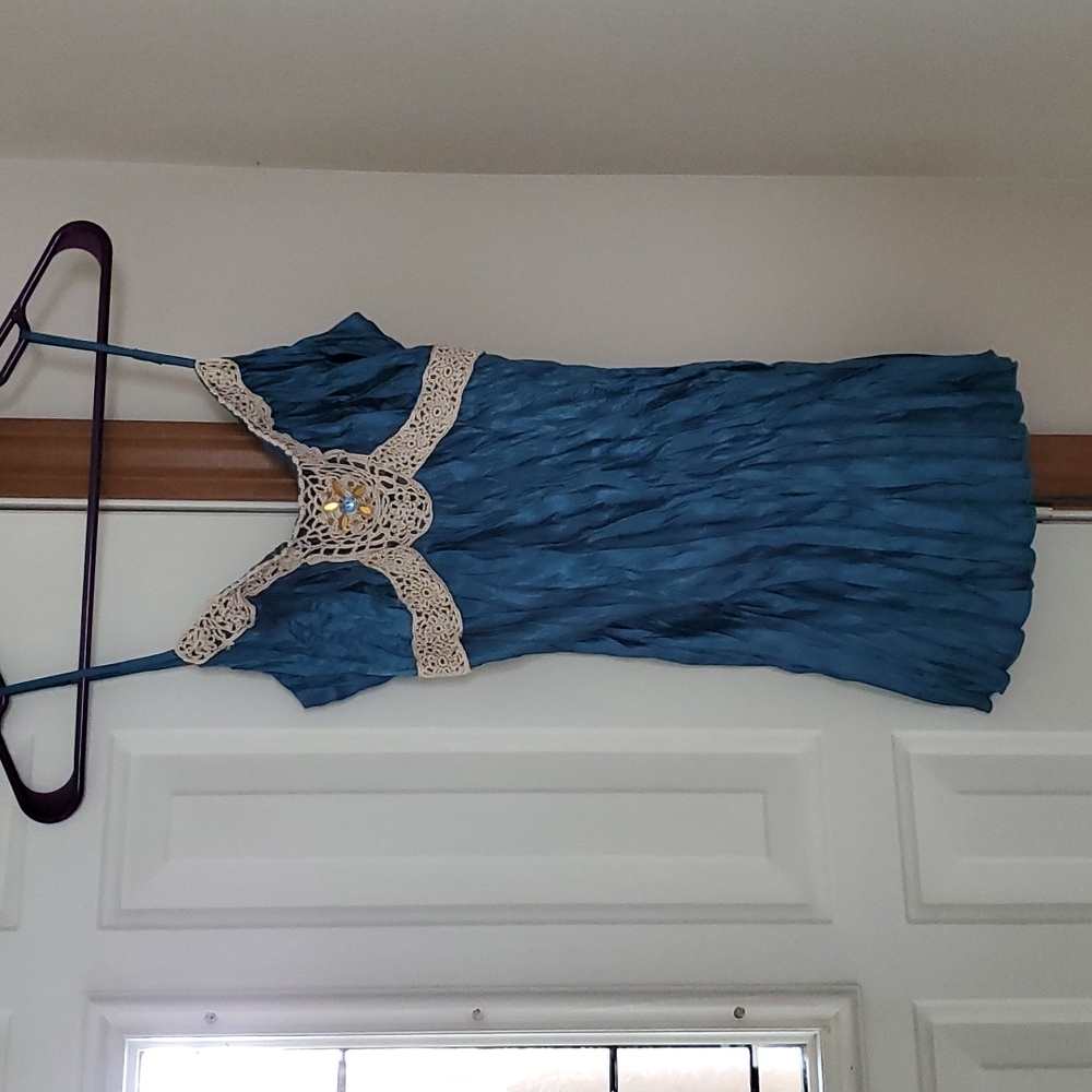 Spaghetti strap shirt